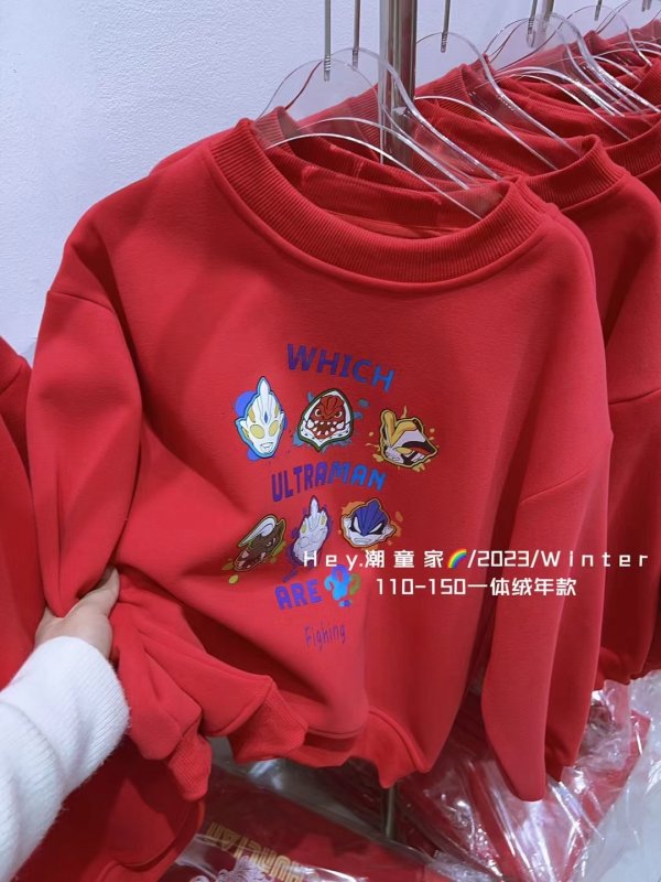 --童裝低價出售，高端大氣上檔次